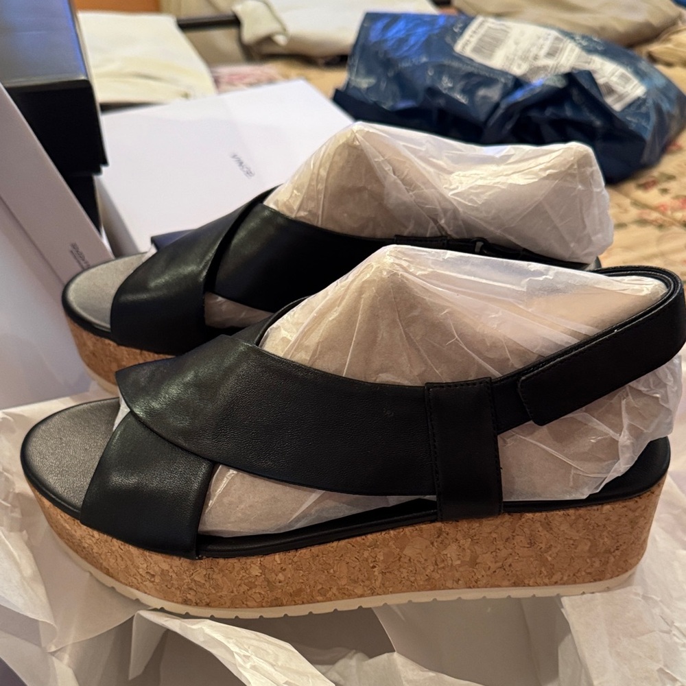 Vince Black Leather Wedge Sandals Size 10 New